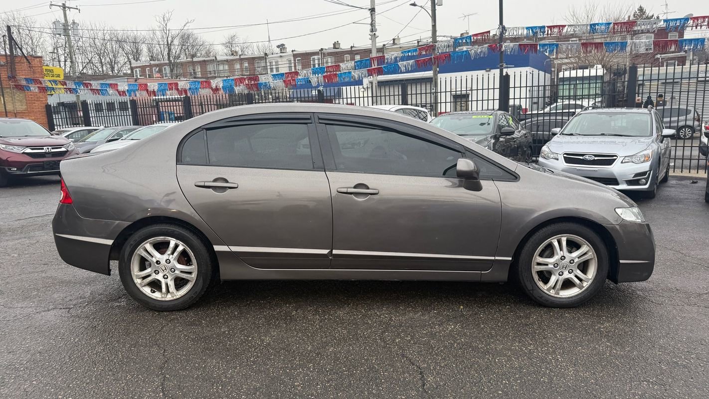 Used 2011 Honda Civic LX image 6