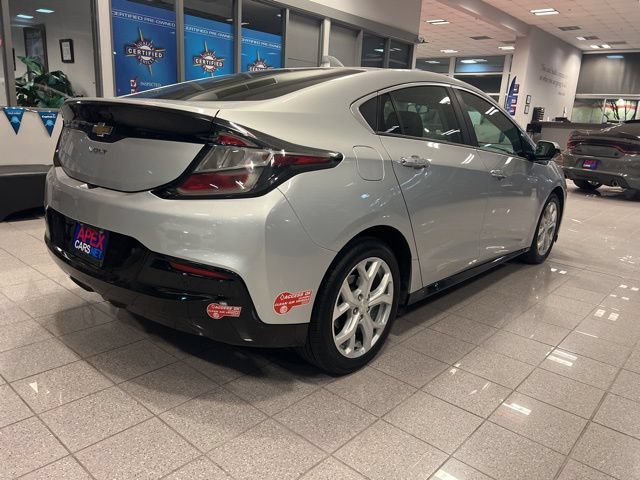 Used 2018 Chevrolet Volt Premier FWD image 4