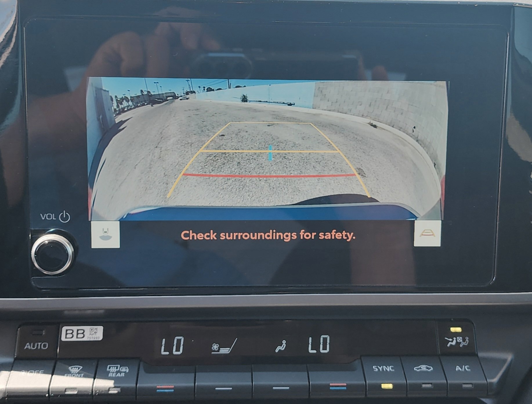 Used 2025 Toyota Camry LE image 6