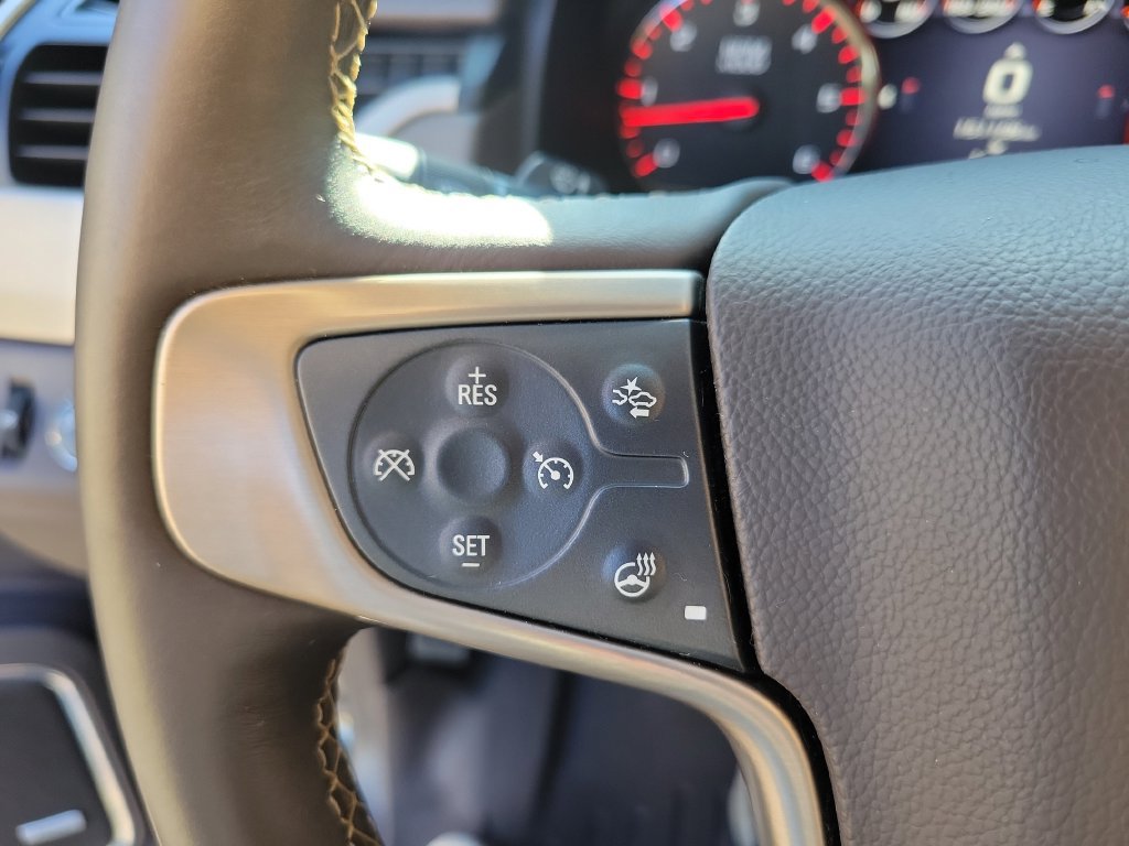 Used 2015 GMC Yukon Denali w/ Open Road Package AWD/4WD image 35