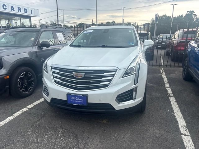 Used 2018 Cadillac XT5 Luxury w/ Driver Awareness Package AWD/4WD image 2