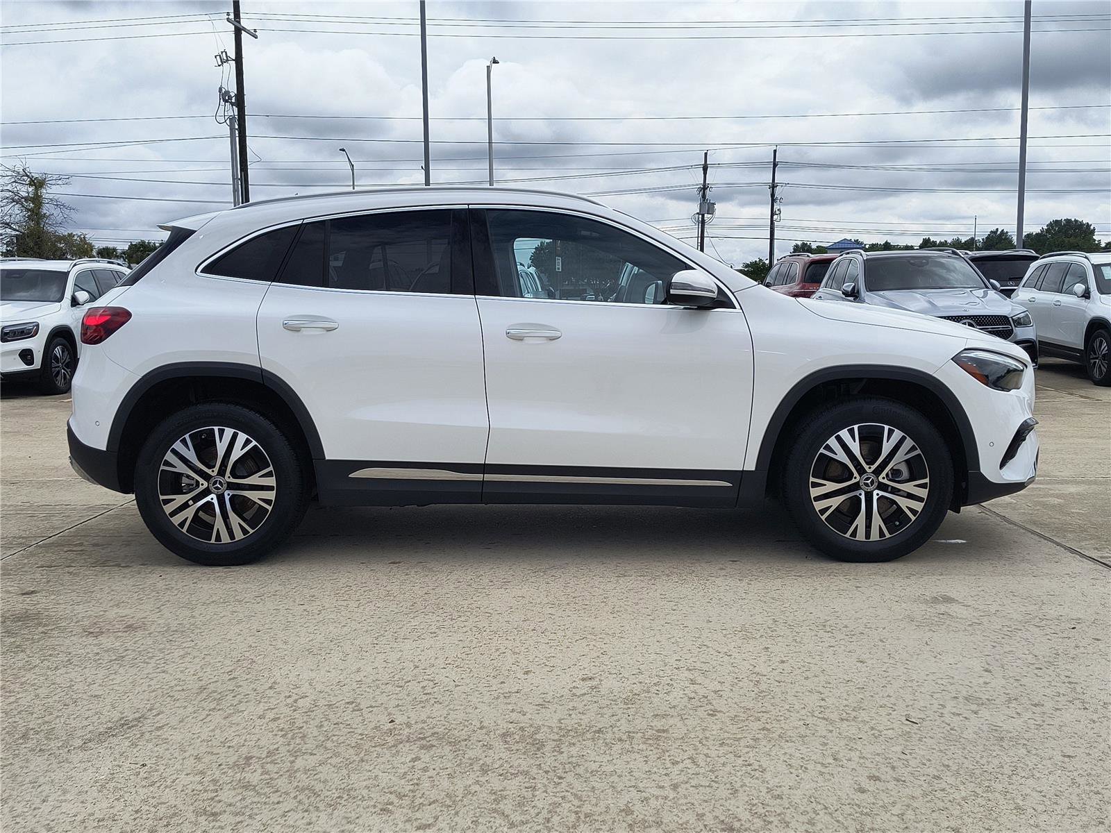New 2025 Mercedes-Benz GLA 250 image 9