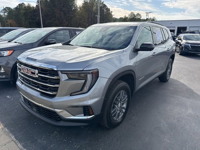 Used 2025 GMC Acadia Elevation image 1