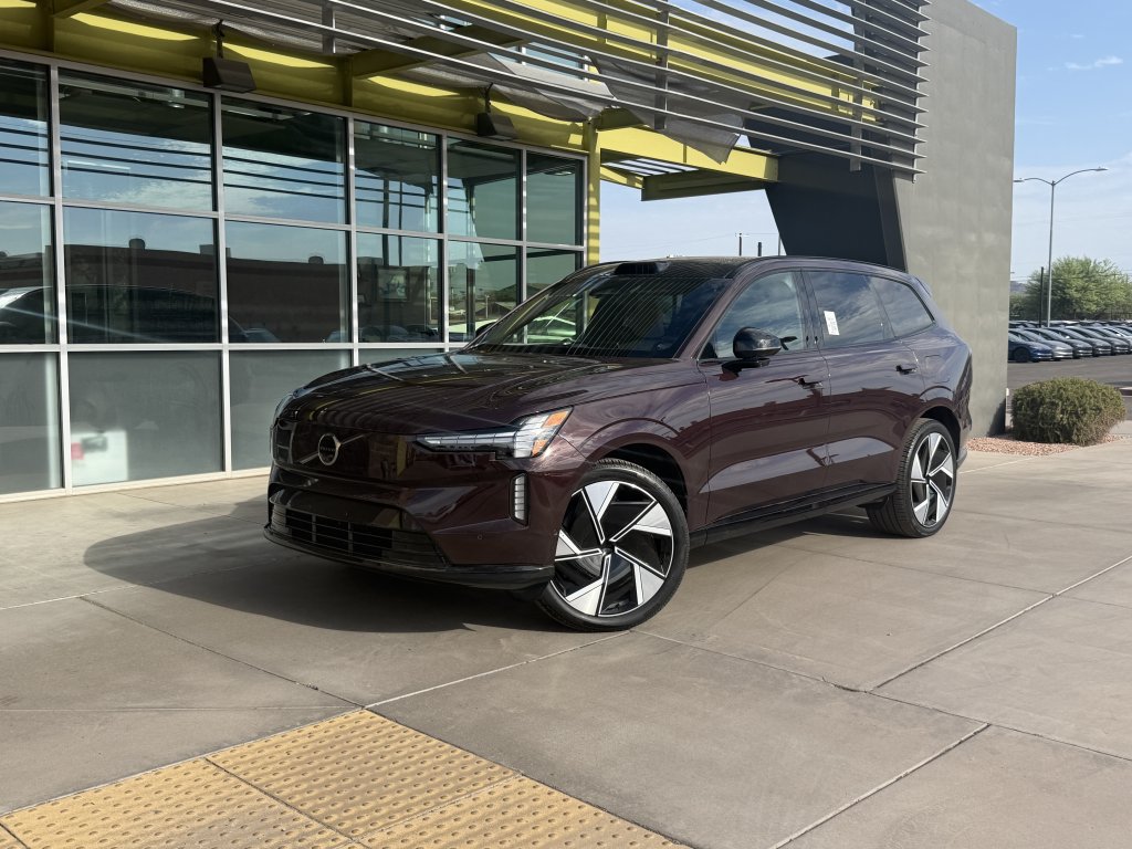 Used 2025 Volvo EX90 Ultra