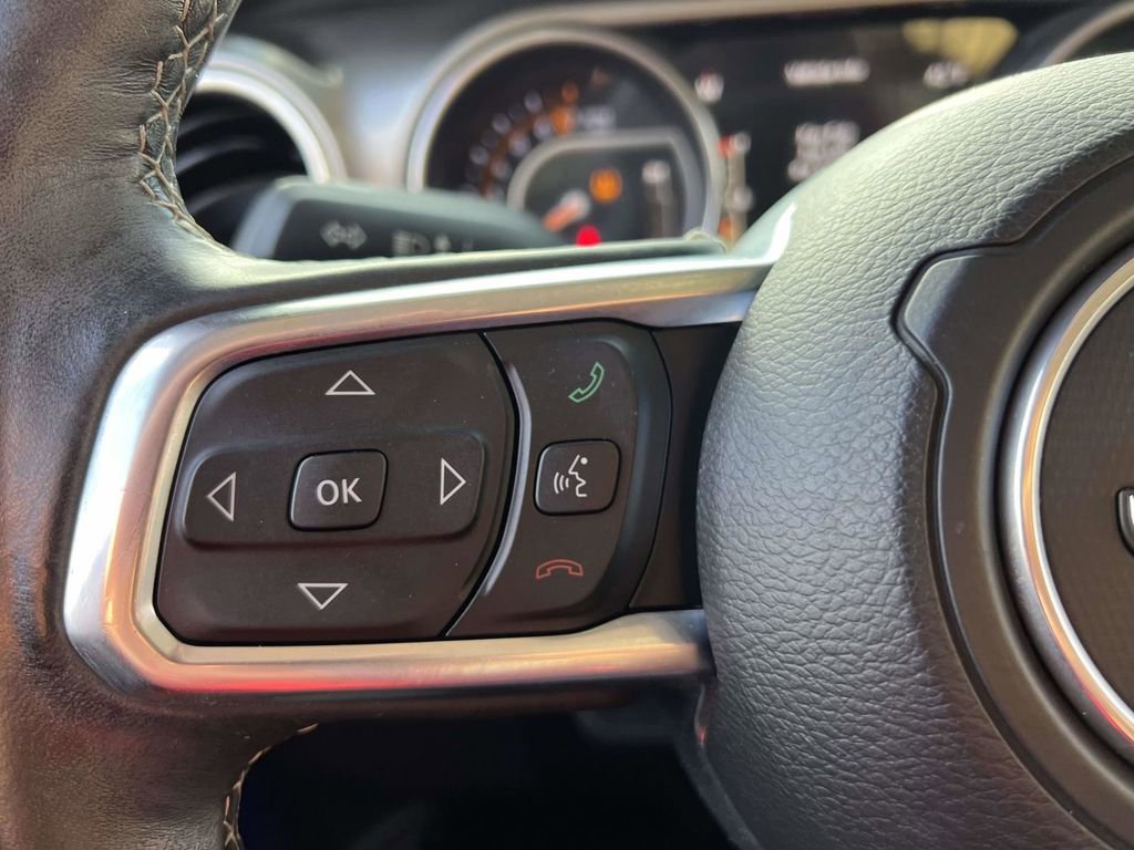 Certified 2018 Jeep Wrangler Unlimited Sahara image 37