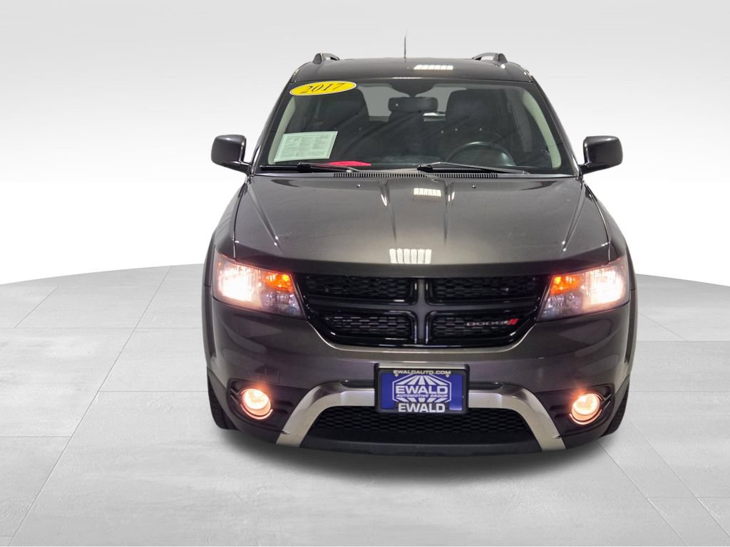 Certified 2017 Dodge Journey Crossroad w/ Popular Equipment Group FWD image 18