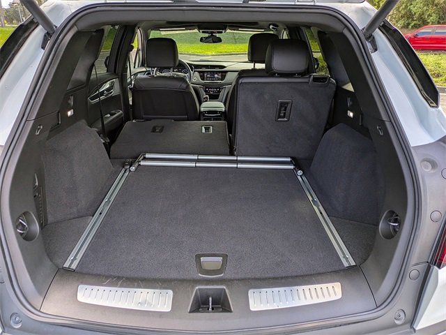 Certified 2025 Cadillac XT5 Premium Luxury image 12