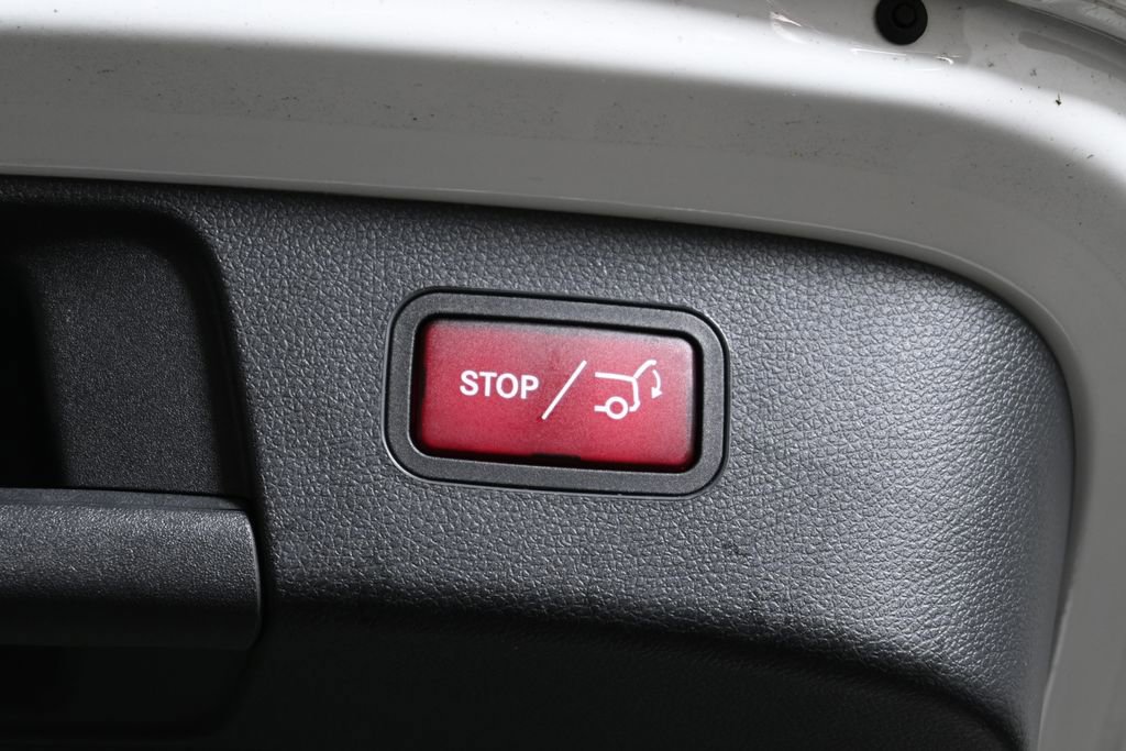 Used 2020 Mercedes-Benz GLA 250 4MATIC image 35