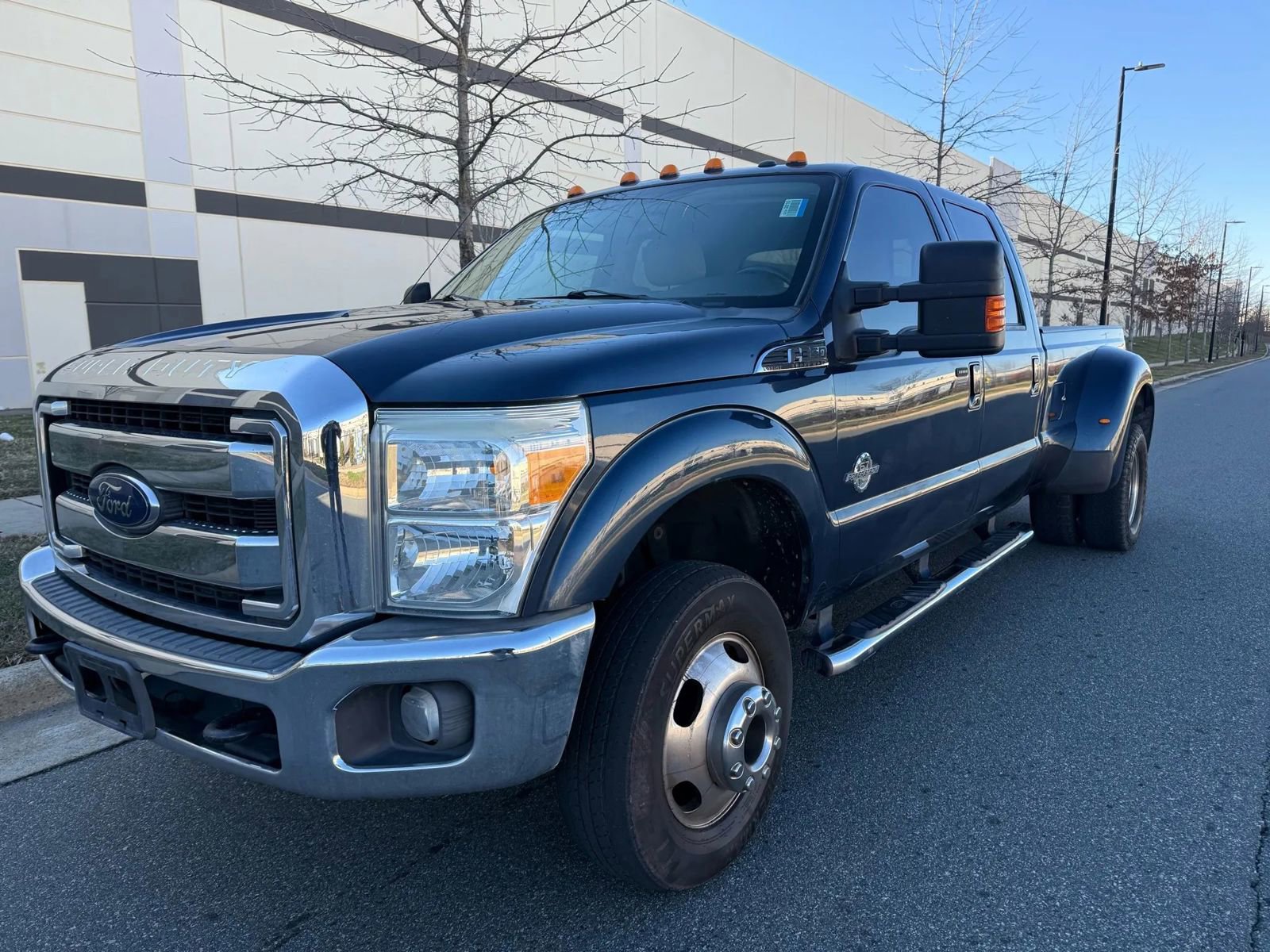 Used 2016 Ford F350 Lariat w/ Lariat Ultimate Package image 4