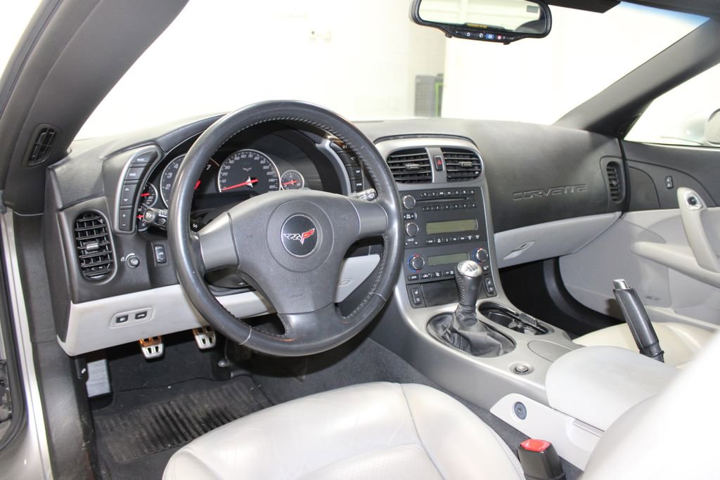 Used 2006 Chevrolet Corvette Convertible w/ Preferred Equipment Group image 21