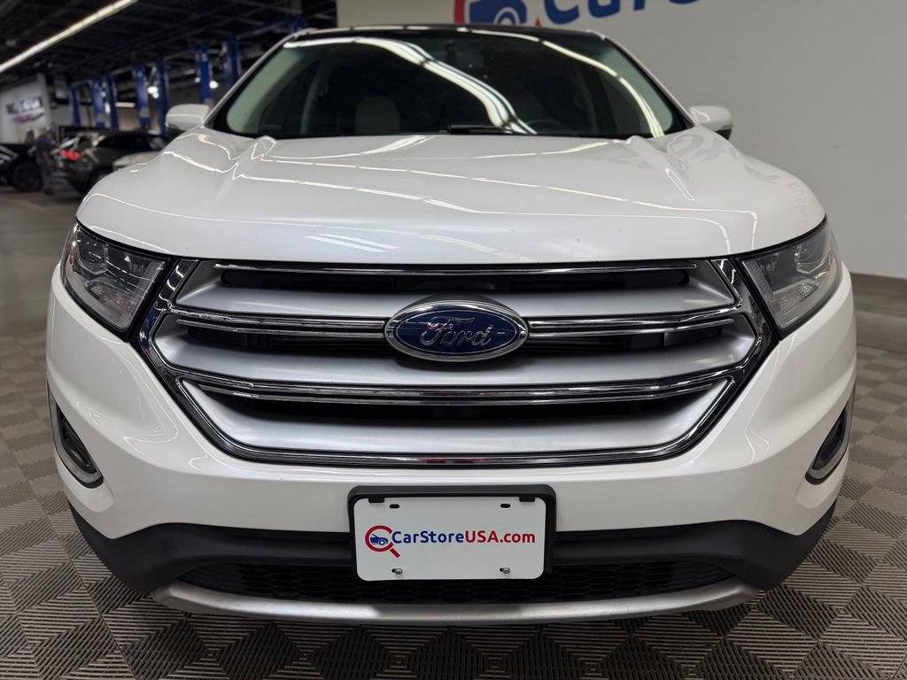 Used 2017 Ford Edge Titanium w/ Equipment Group 301A AWD/4WD image 2