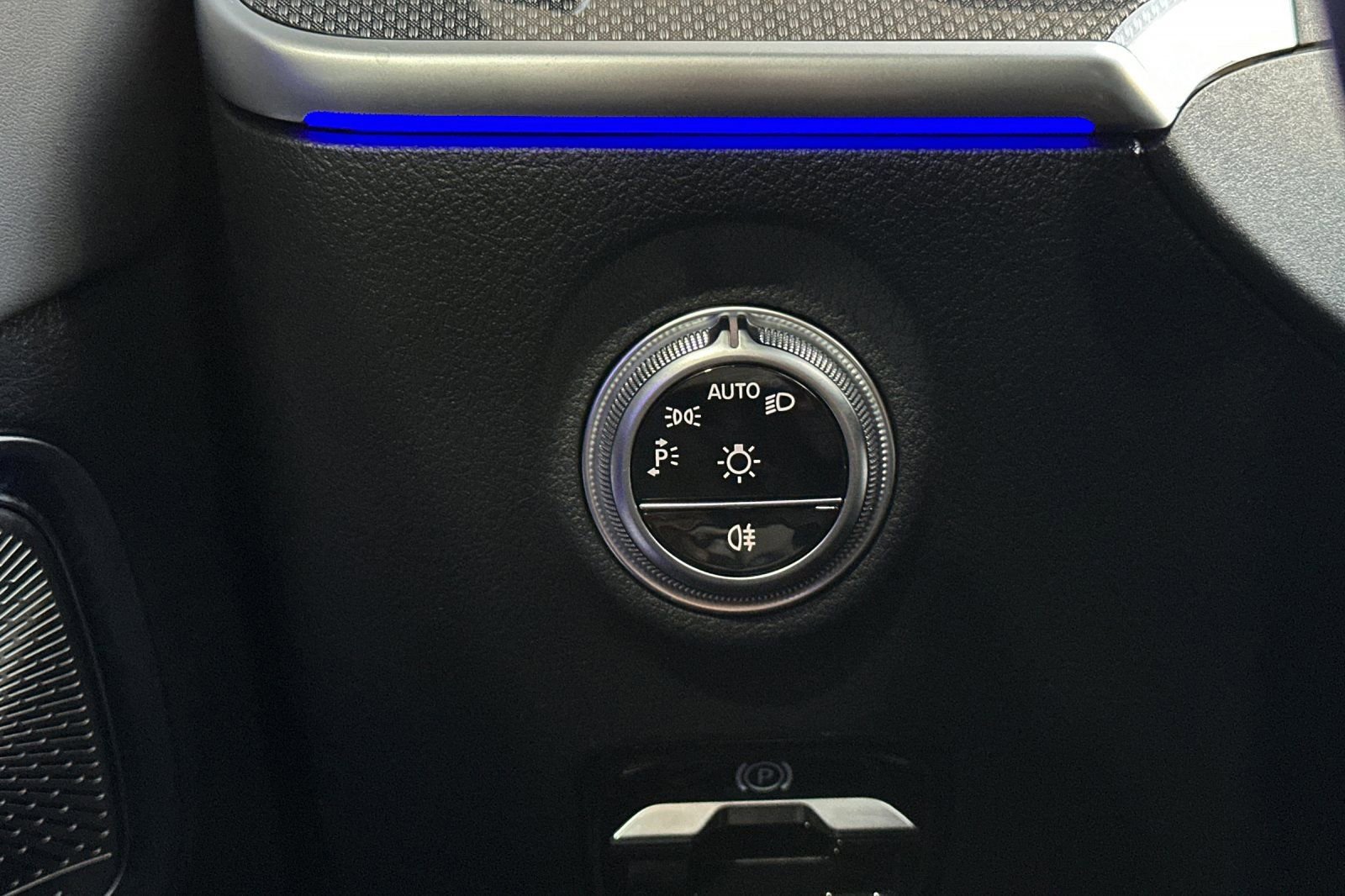 Certified 2024 Mercedes-Benz CLE 53 AMG 4MATIC image 32