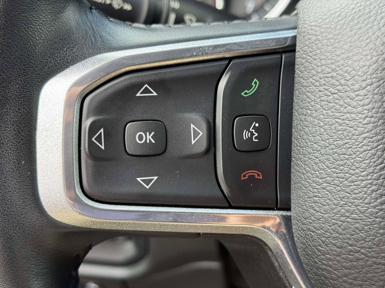 Used 2023 RAM 1500 Laramie AWD/4WD image 20