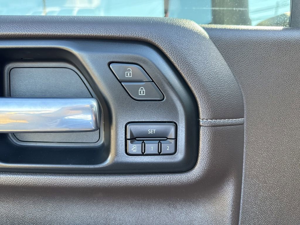 Used 2021 GMC Sierra 3500 SLT w/ SLT Preferred Package image 36