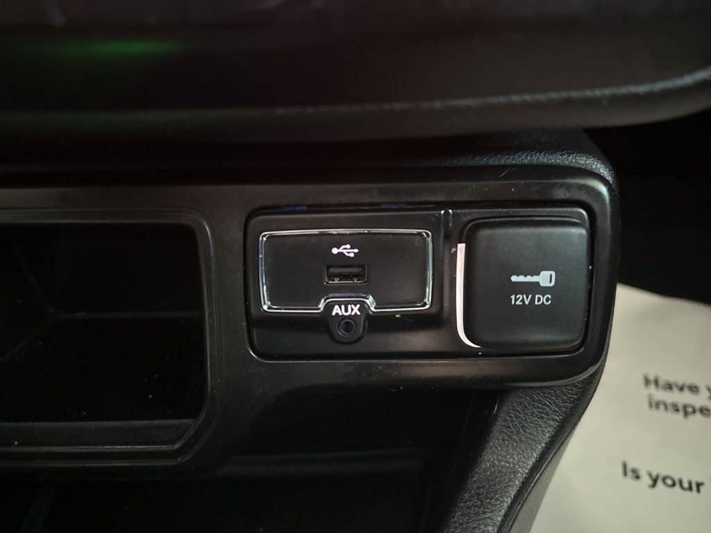 Used 2020 Jeep Renegade Altitude FWD image 19