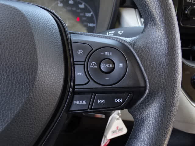 Used 2025 Toyota Corolla LE FWD image 36