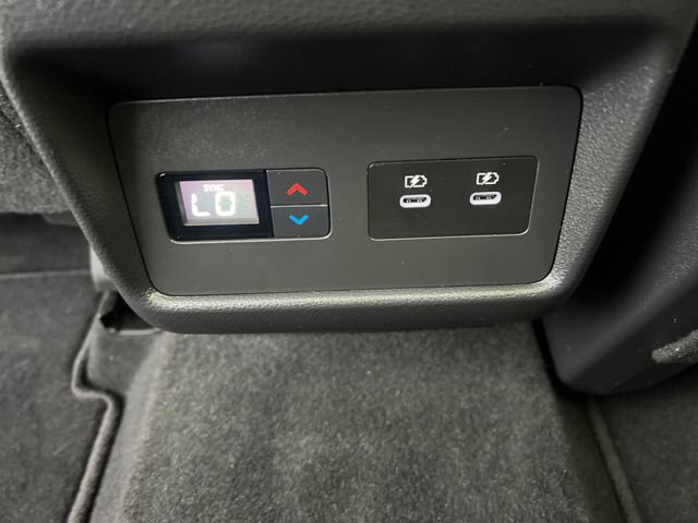 Used 2025 Nissan Rogue SL w/ Tech Package AWD/4WD image 25
