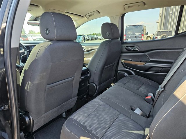 Used 2021 GMC Acadia SLE image 12