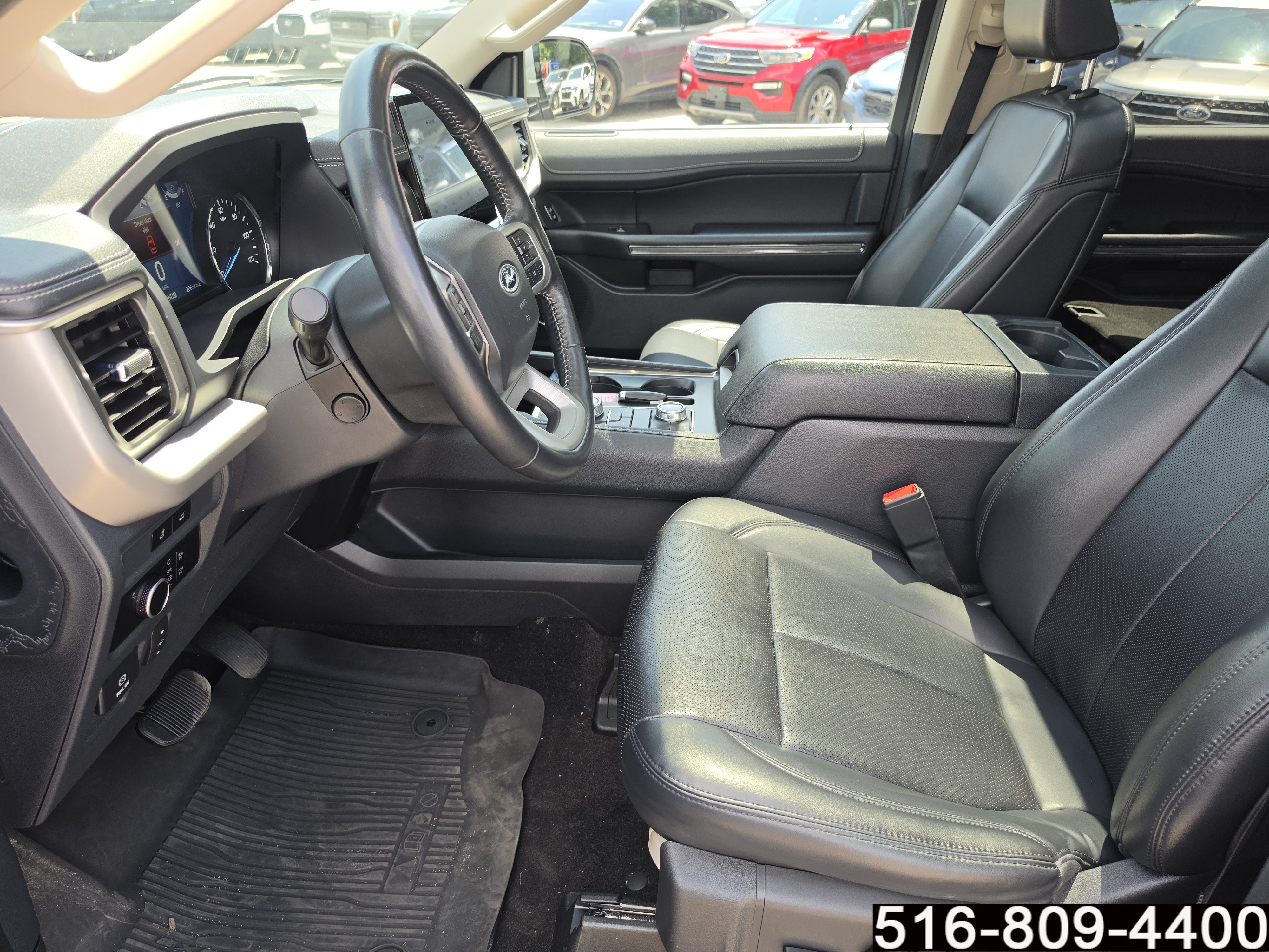 Used 2023 Ford Expedition XLT AWD/4WD image 19
