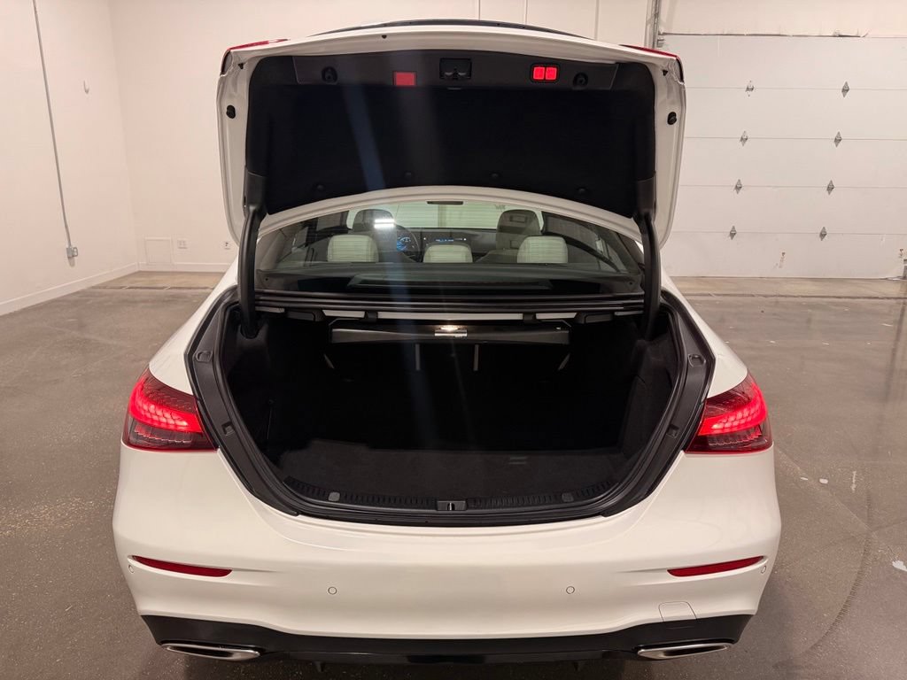 Used 2022 Mercedes-Benz E 350 Sedan w/ AMG Line Exterior image 9