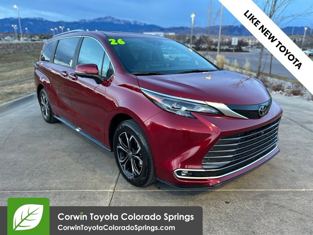 Used 2026 Toyota Sienna Platinum image 1