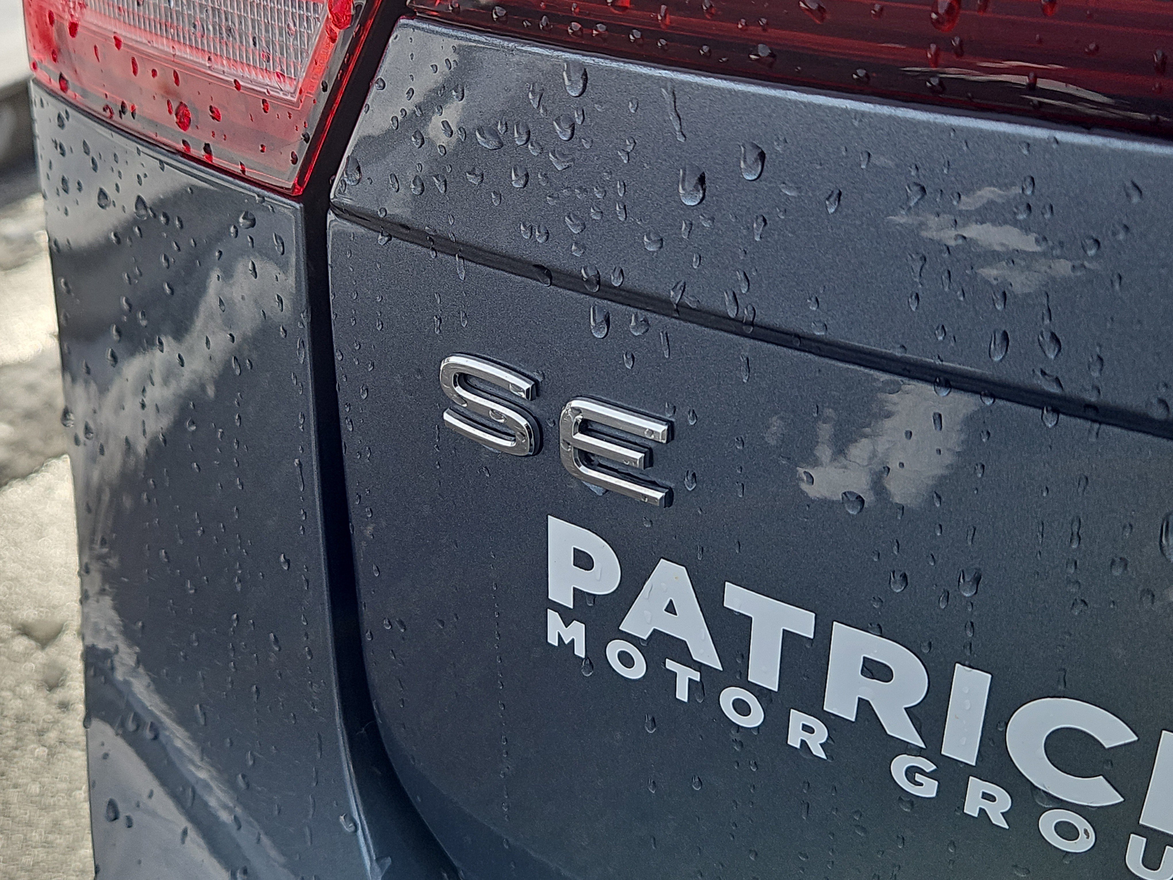 Certified 2023 Volkswagen Tiguan SE w/ Panoramic Sunroof Package image 6