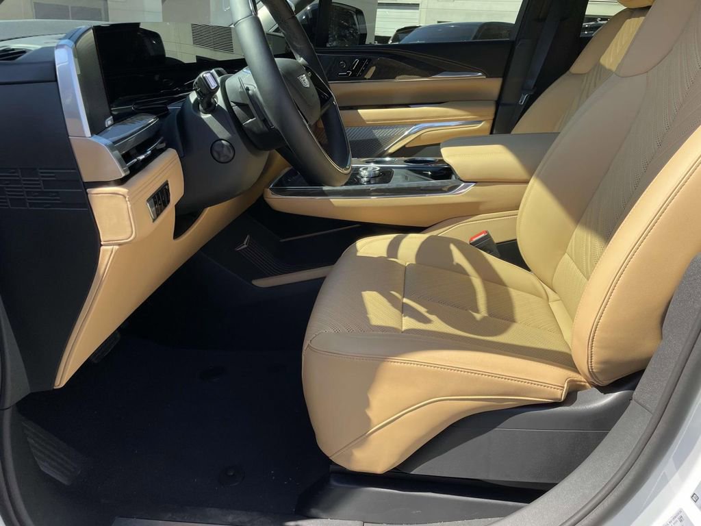 New 2025 Cadillac Escalade IQ Sport 2 w/ LPO, ONYX Package image 20