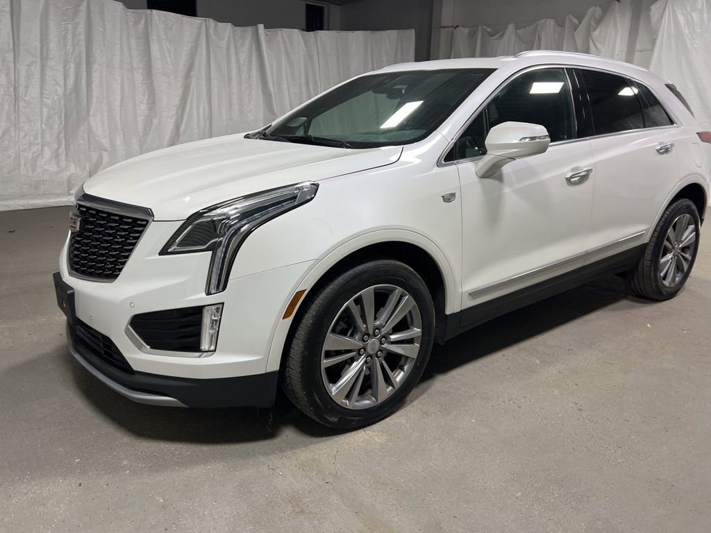 Used 2024 Cadillac XT5 Premium Luxury image 3