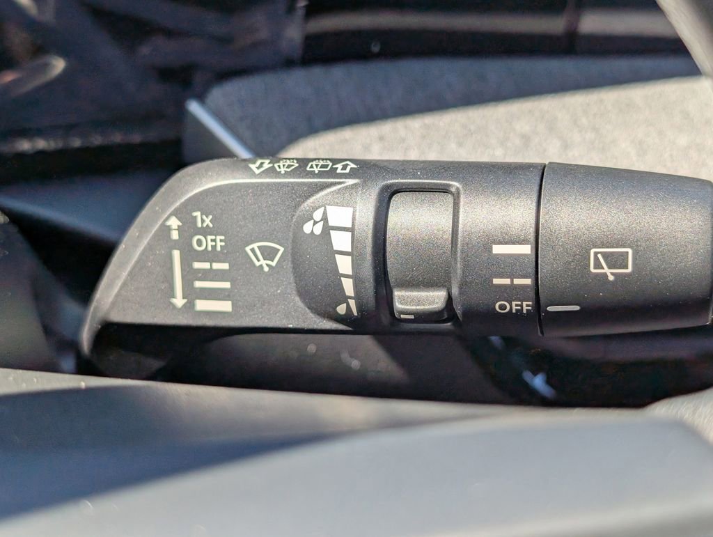 New 2026 Nissan Kicks SV image 23