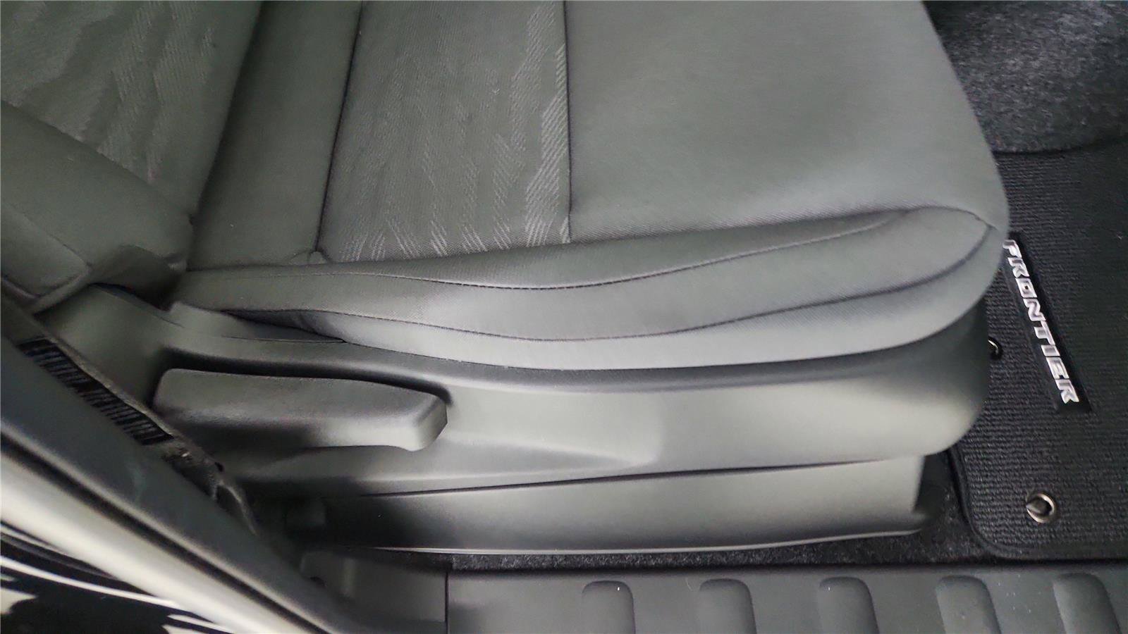 New 2026 Nissan Frontier S image 23