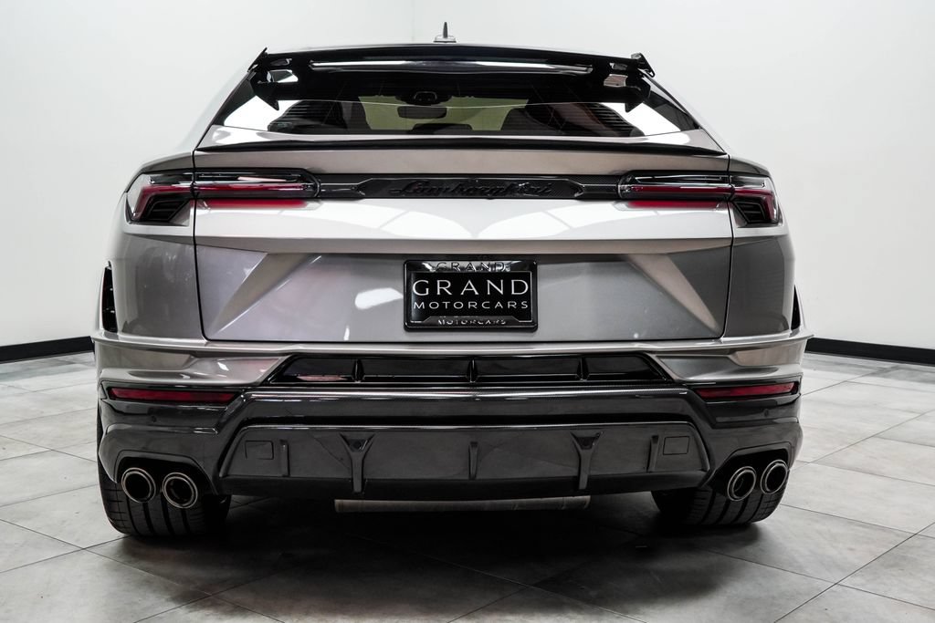 Used 2024 Lamborghini Urus Performante AWD/4WD image 11