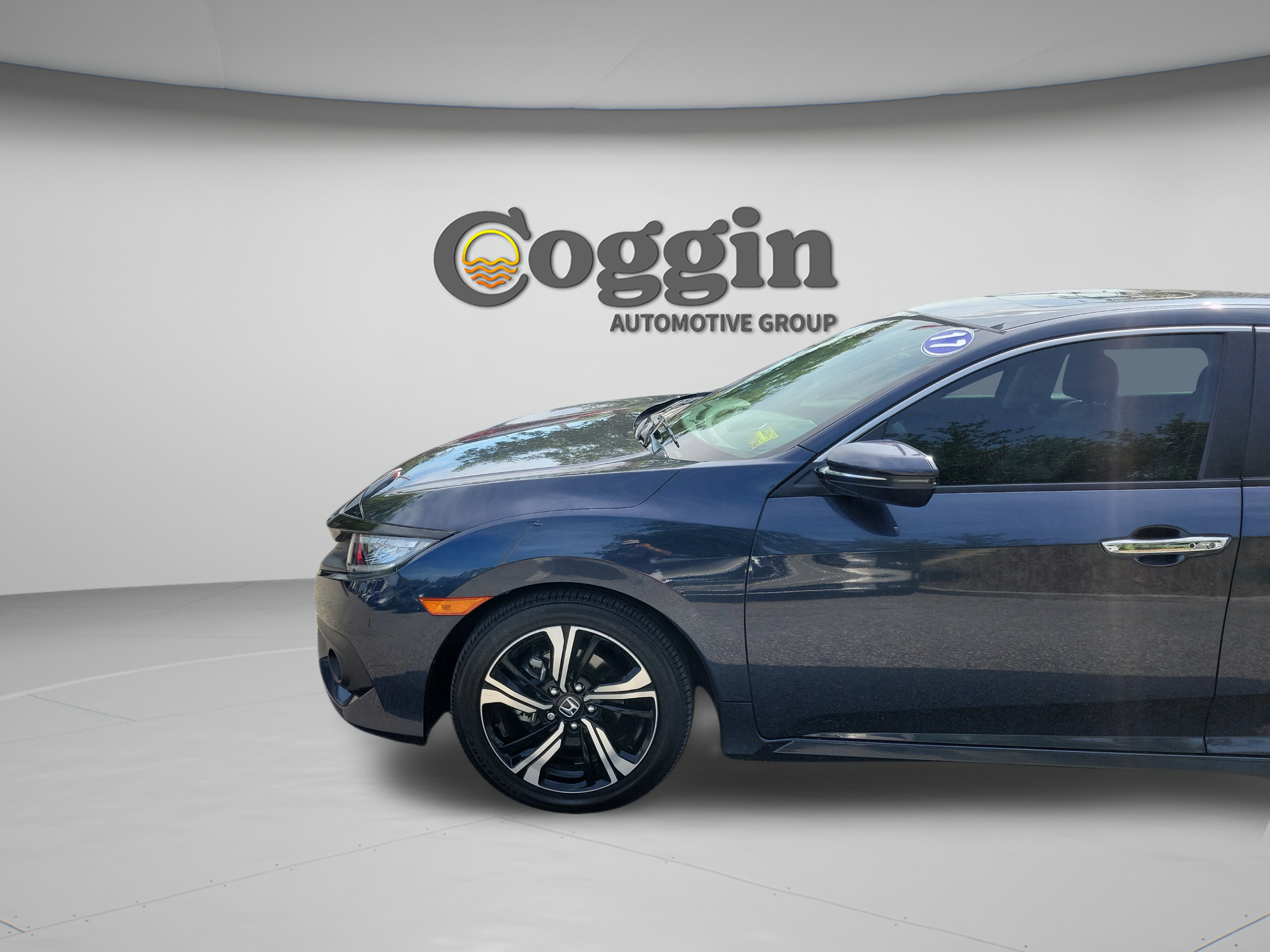 Used 2017 Honda Civic Touring image 22