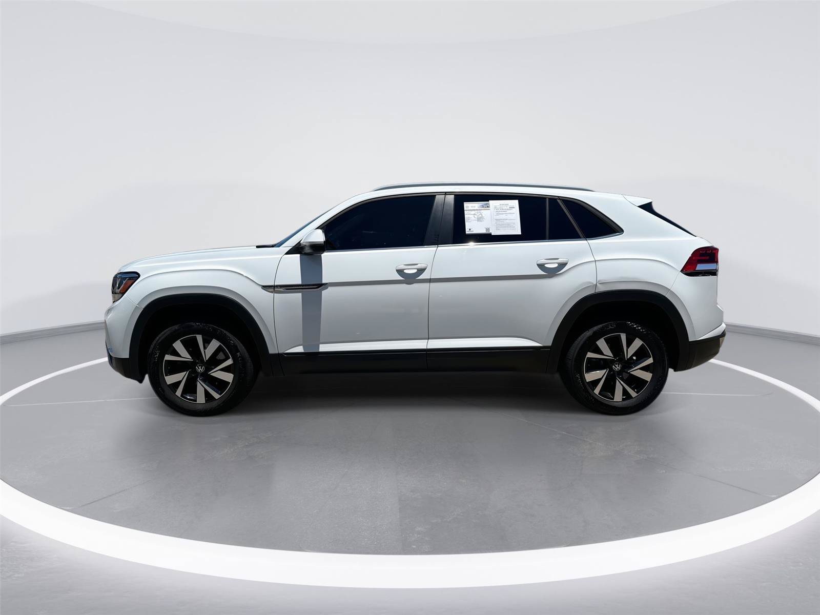 Used 2020 Volkswagen Atlas Cross Sport SE AWD/4WD image 6