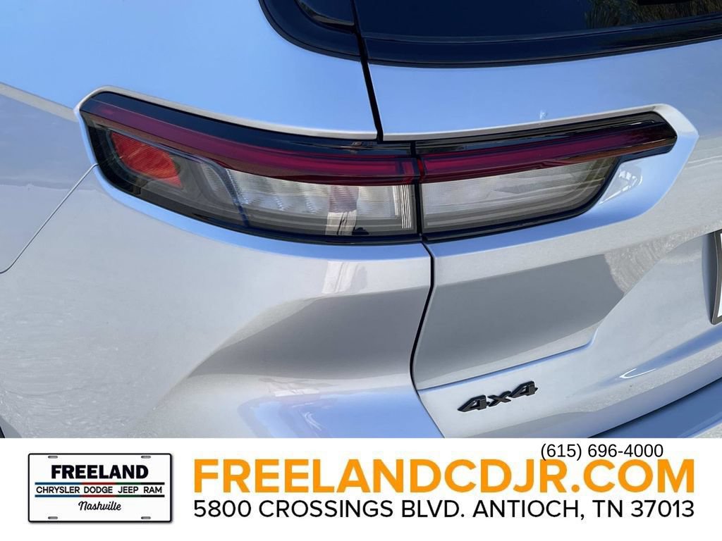 New 2025 Jeep Grand Cherokee L Limited w/ Luxury Tech Group II AWD/4WD image 10