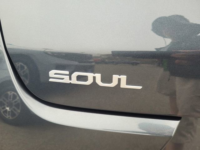 Used 2025 Kia Soul EX image 7
