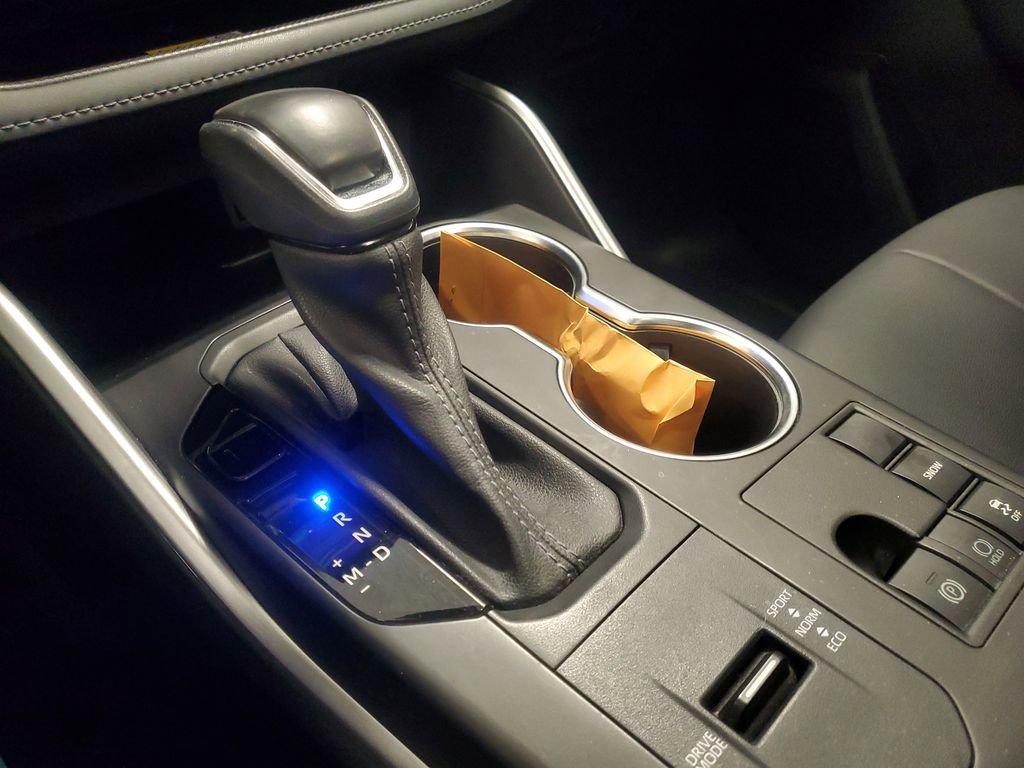 Used 2023 Toyota Highlander XLE image 31