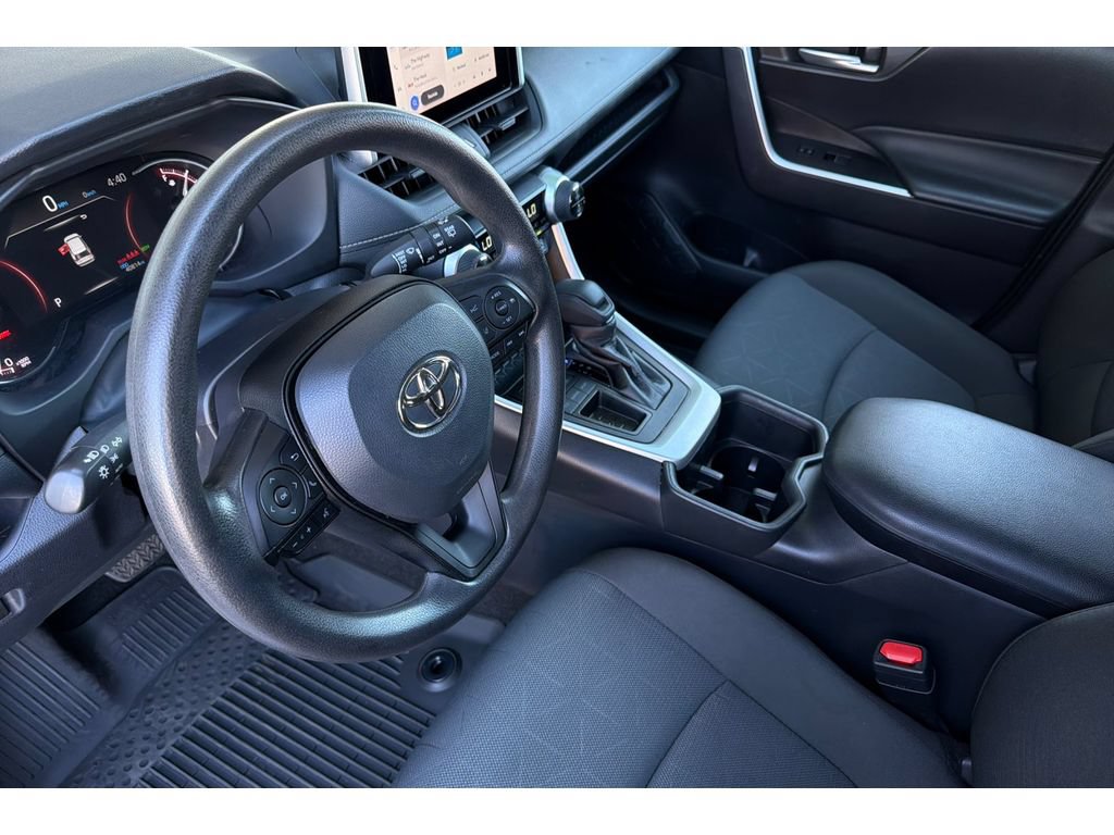 Used 2024 Toyota RAV4 XLE FWD image 10