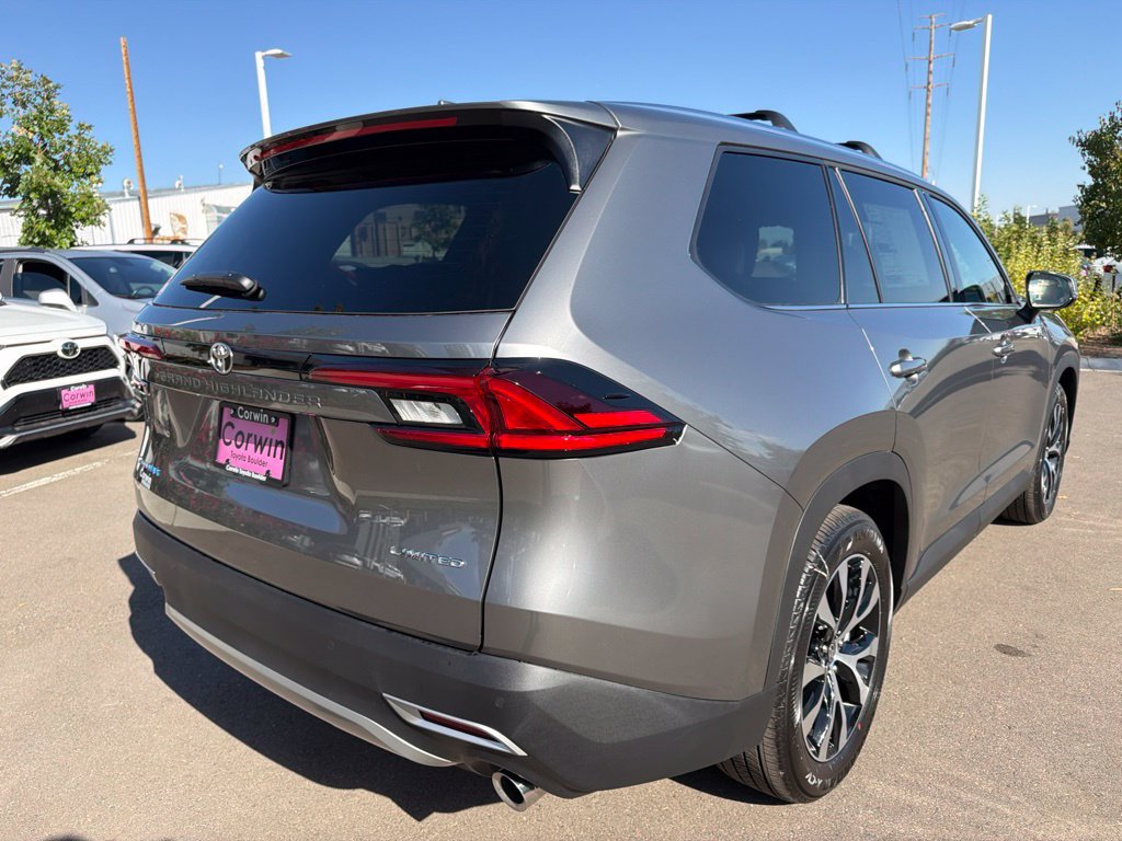 Used 2026 Toyota Grand Highlander AWD Hybrid image 8