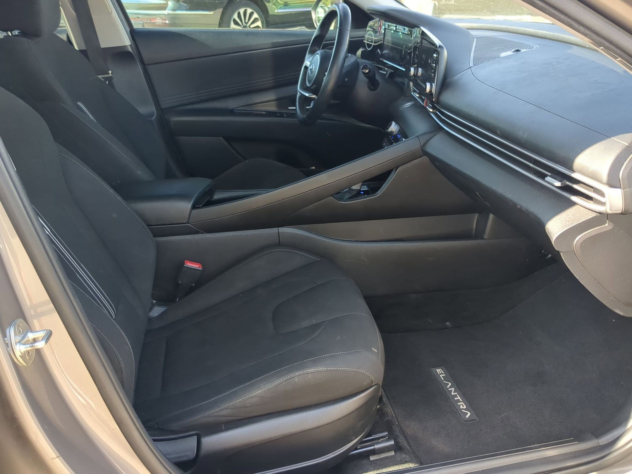 Used 2021 Hyundai Elantra SEL w/ Convenience Package image 21