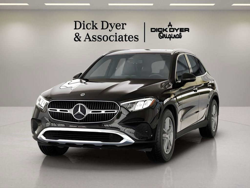 Used 2025 Mercedes-Benz GLC 300 GLC 300 image 31
