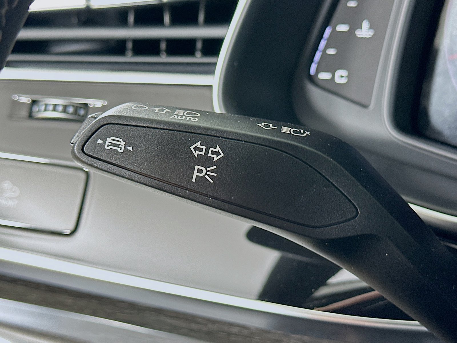 New 2026 Audi Q8 Premium Plus AWD/4WD image 21