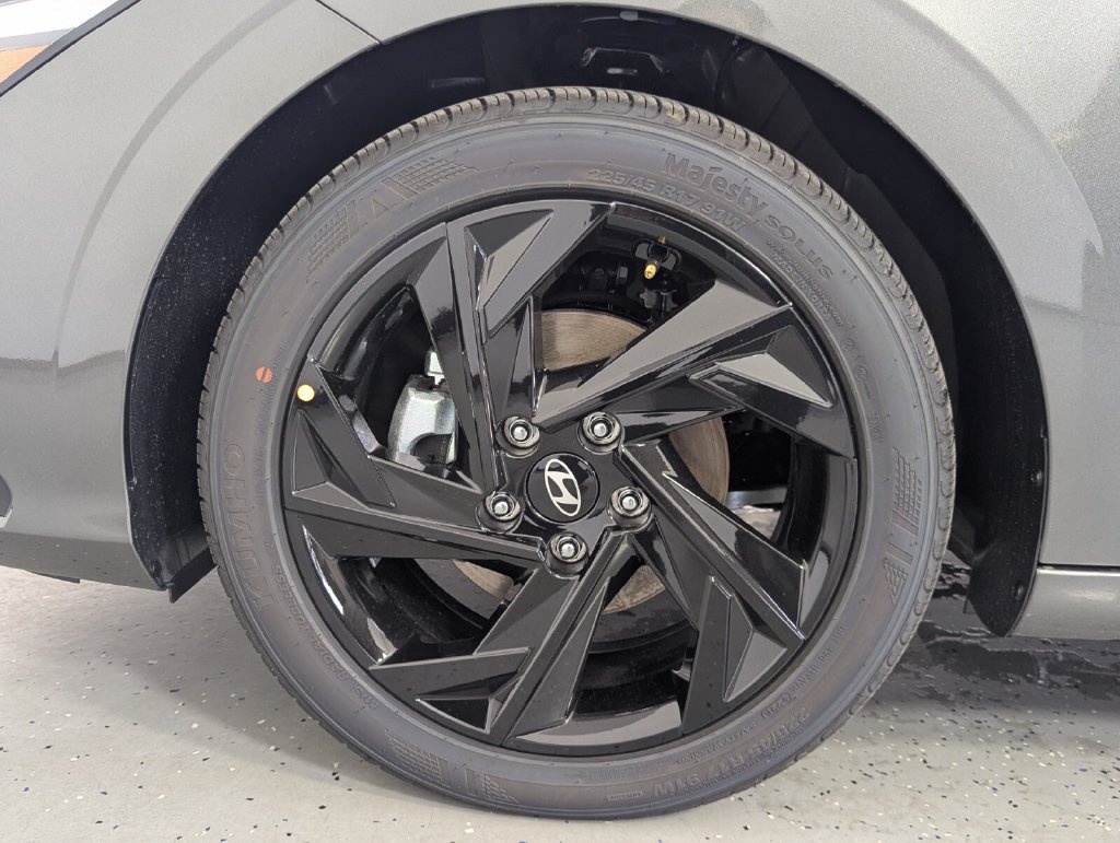 New 2026 Hyundai Elantra SEL Sport FWD image 8
