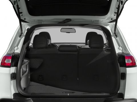 Used 2016 Jeep Cherokee Limited w/ Luxury Group image 16