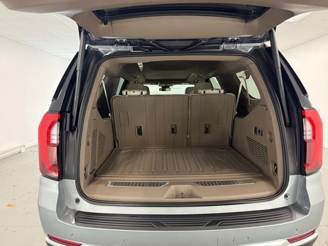 New 2026 GMC Yukon XL Denali w/ Sun & Power Step Package image 8