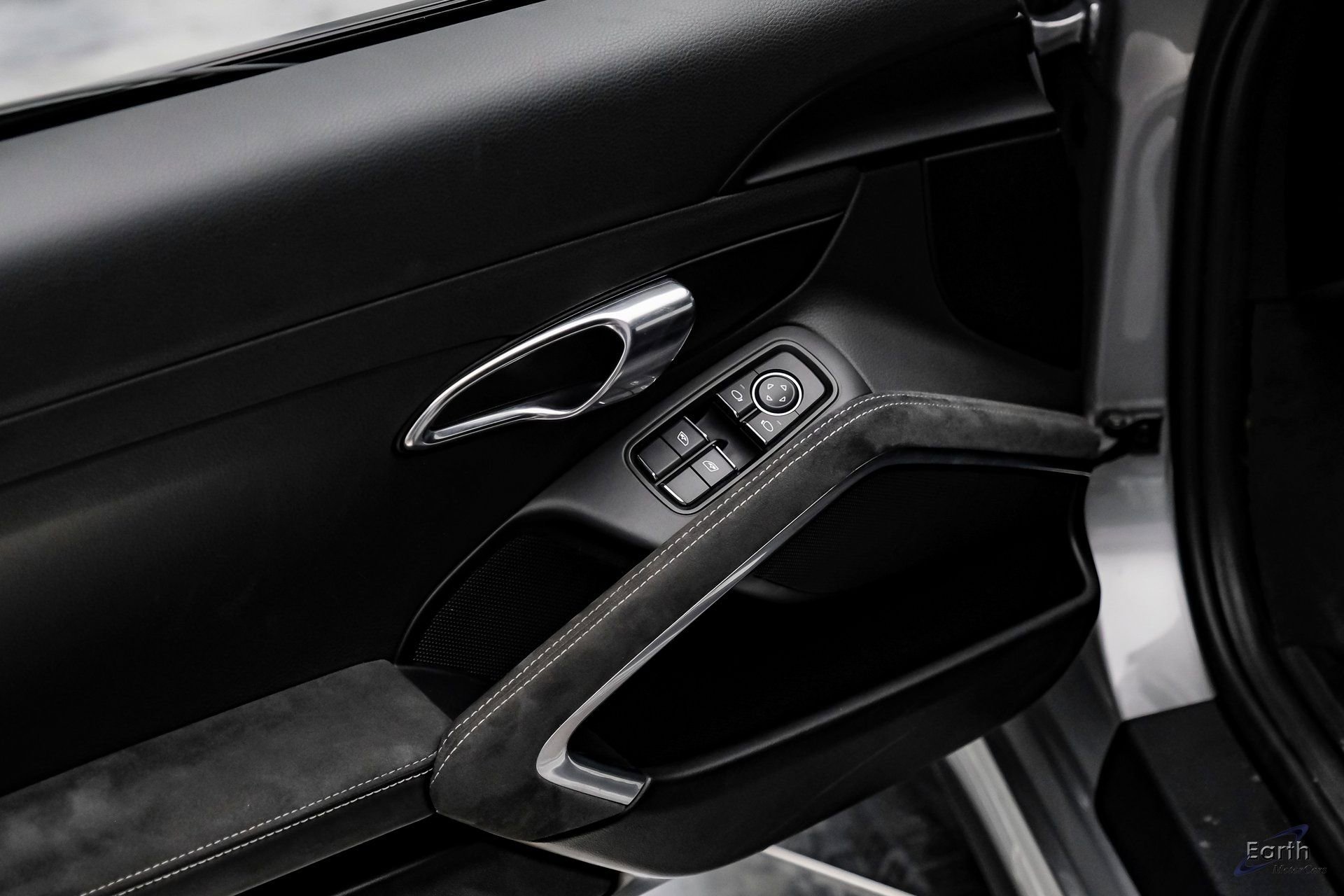 Used 2018 Porsche 911 GT3 w/ Sport Chrono Package image 71