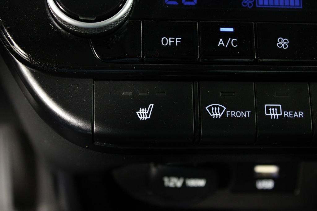 Certified 2021 Hyundai Elantra SEL w/ Convenience Package image 20