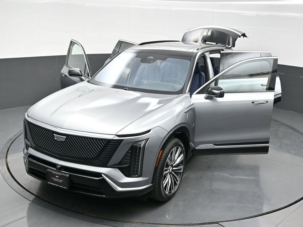 New 2026 Cadillac Vistiq Premium Luxury w/ LPO, Floor Liner Package AWD/4WD image 35