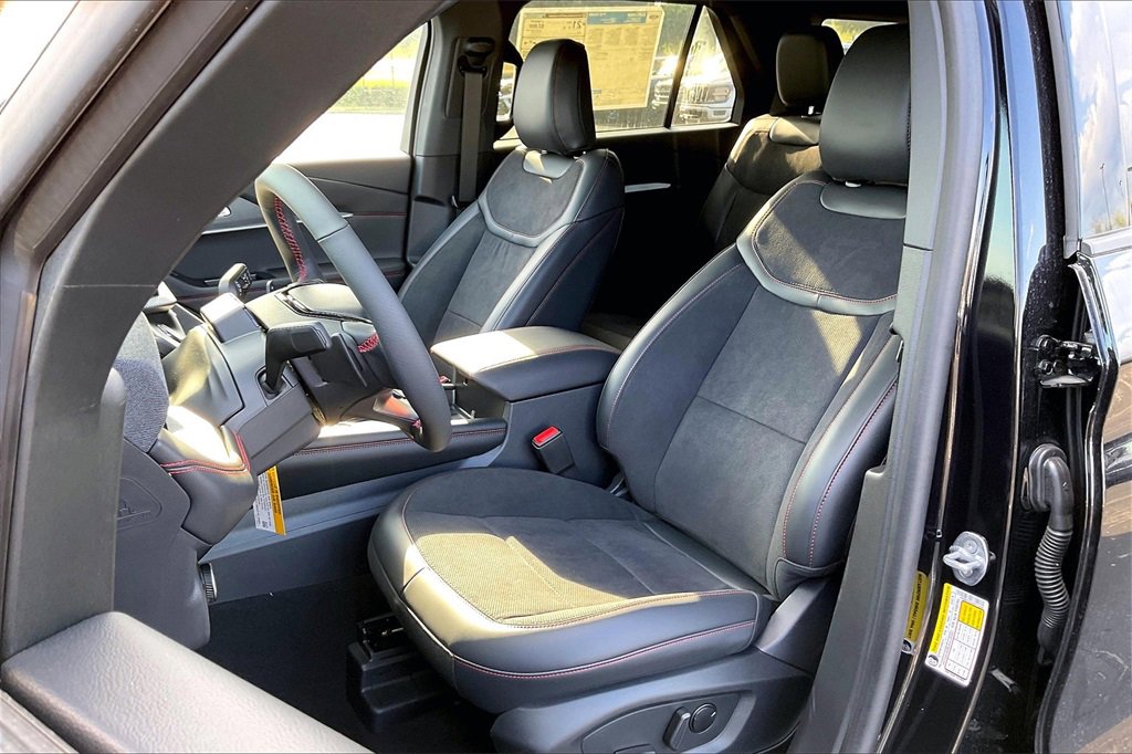 New 2025 Ford Explorer ST image 9