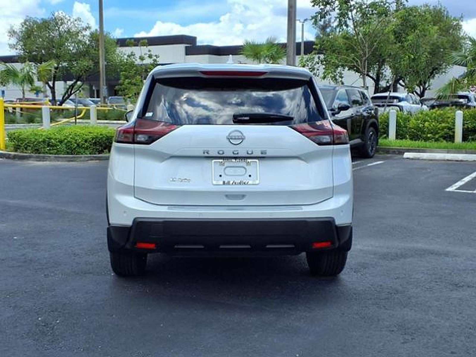 New 2026 Nissan Rogue SV image 5