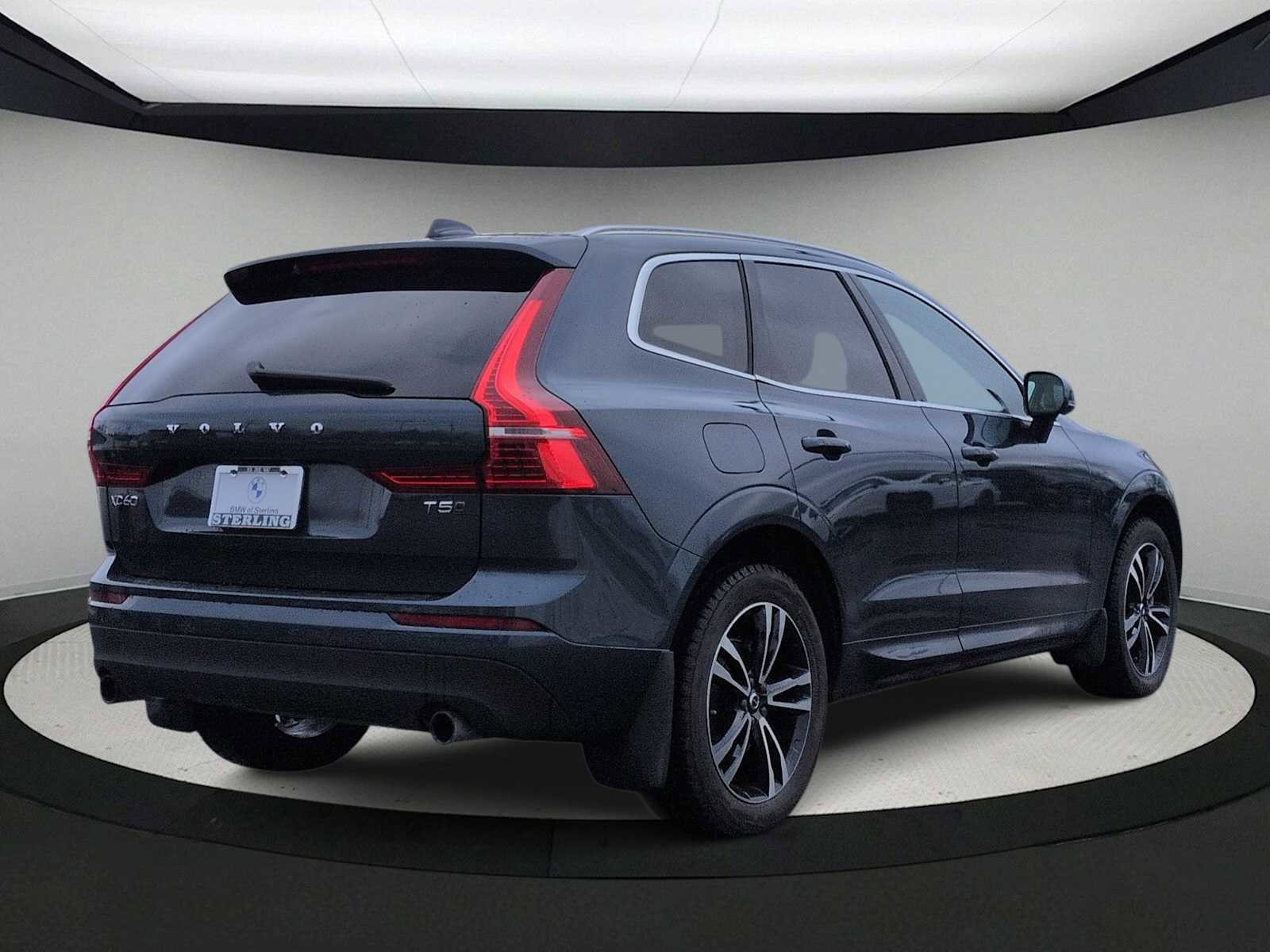 Used 2020 Volvo XC60 T5 Momentum image 8